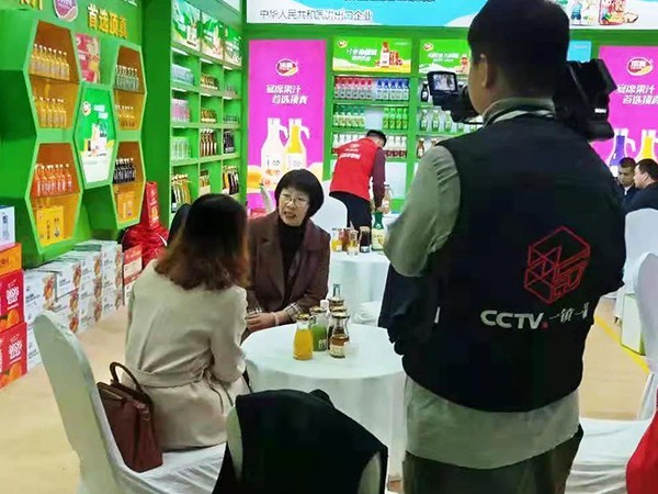 牢記初心匠心閃耀—長(zhǎng)沙糖酒會(huì)火熱進(jìn)行，頂真食品接受央視專訪！
